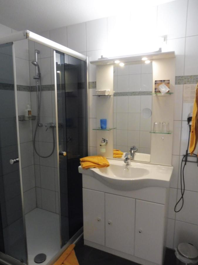 Hotel Gasthof Zum Engel - Gaestehaus Кюнцельзау Экстерьер фото